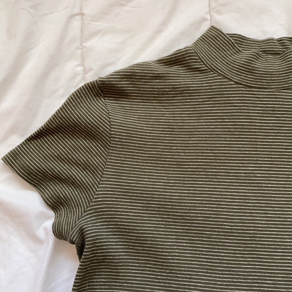 Green Stripped Mock Neck Volcom T-shirt - Picture 2 of 5